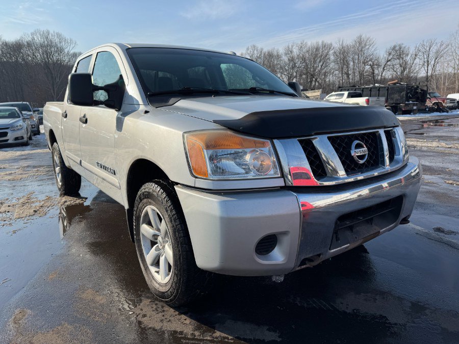 Used 2014 Nissan Titan SV image 7