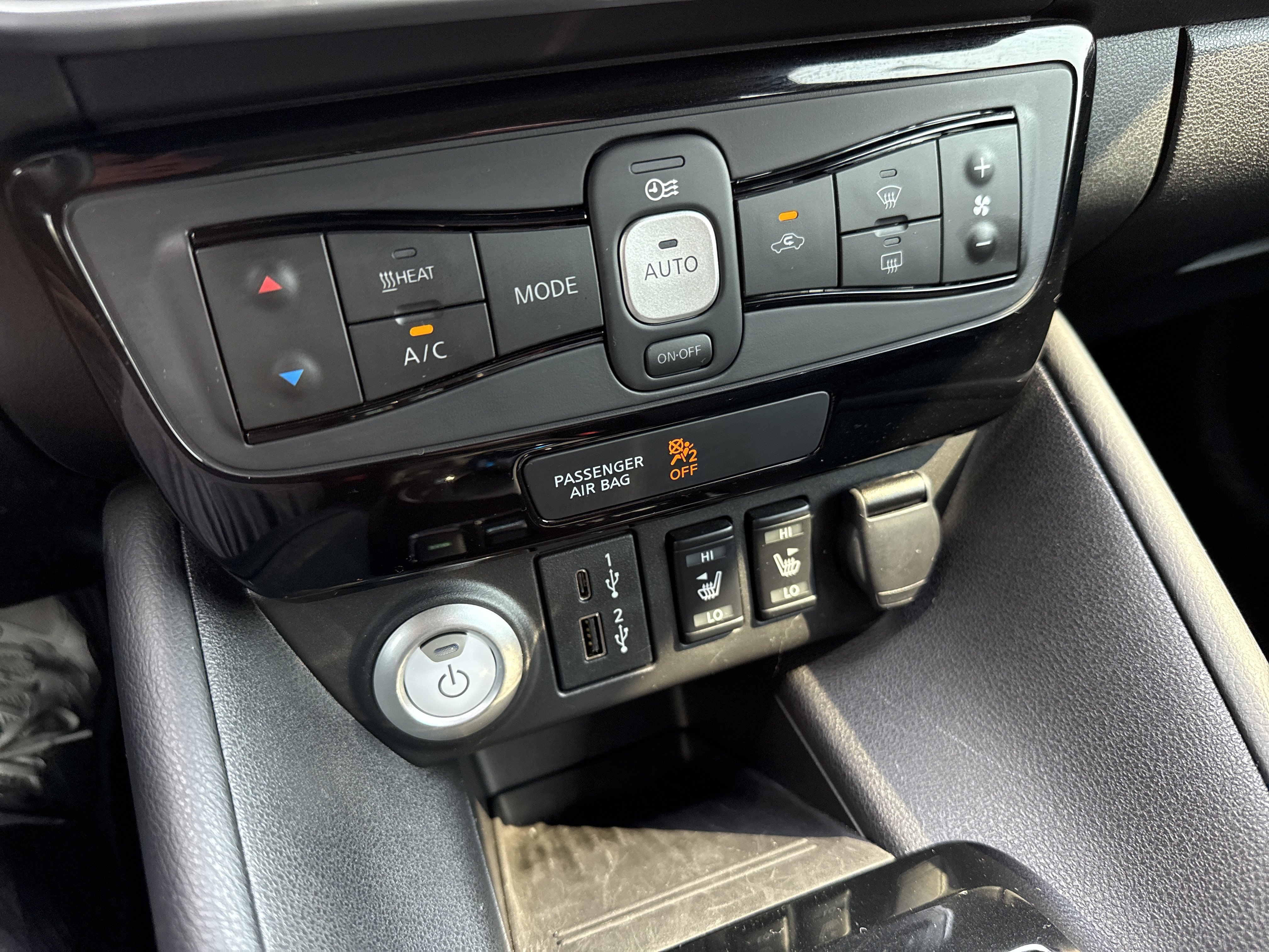 Certified 2025 Nissan Leaf SV Plus FWD image 21