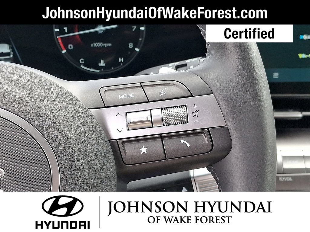 Certified 2025 Hyundai Kona SEL FWD image 18