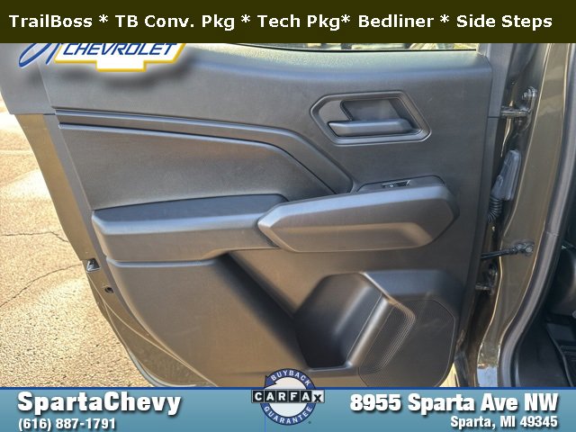 Used 2025 Chevrolet Colorado Trail Boss image 16