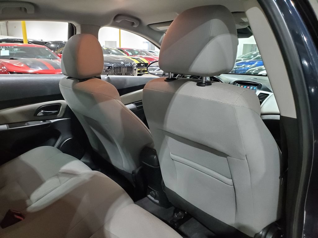 Used 2014 Chevrolet Cruze LT FWD image 20
