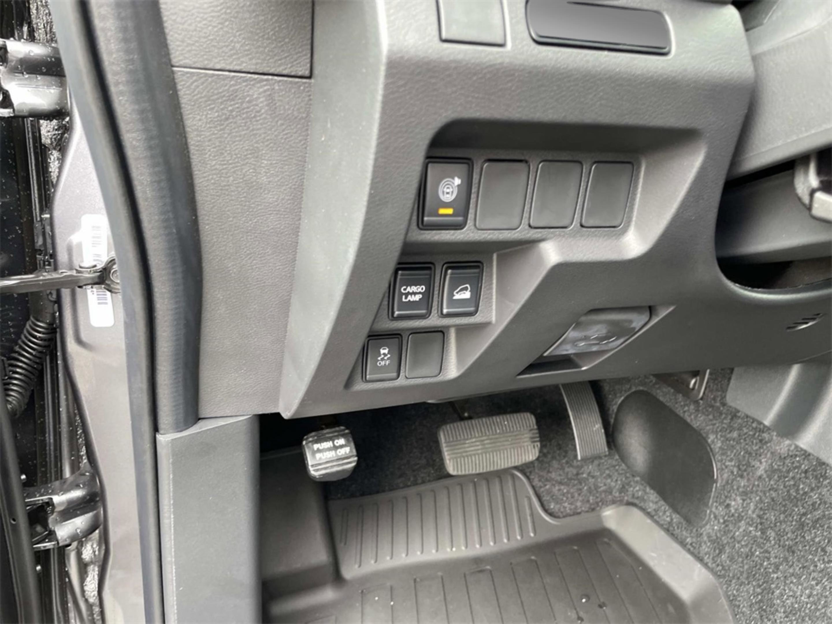 New 2026 Nissan Frontier S image 14