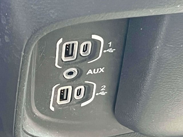 Used 2019 RAM 1500 Laramie w/ Off Road Group AWD/4WD image 26