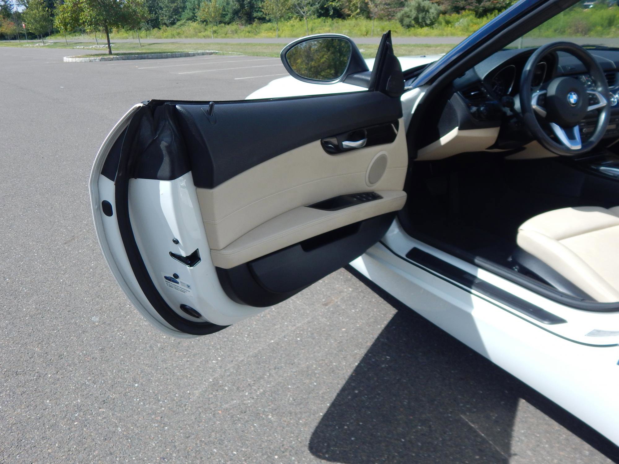 Used 2016 BMW Z4 sDrive28i image 14