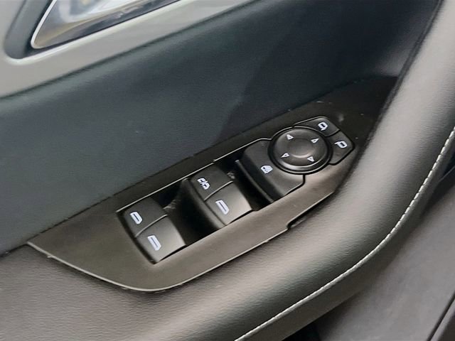 Used 2025 Chevrolet Blazer LT image 18