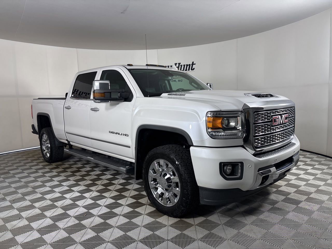 Used 2019 GMC Sierra 2500 Denali image 3