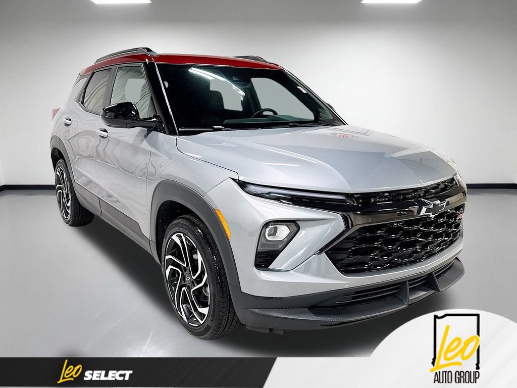 Used 2025 Chevrolet TrailBlazer RS w/ Convenience Package AWD/4WD image 5