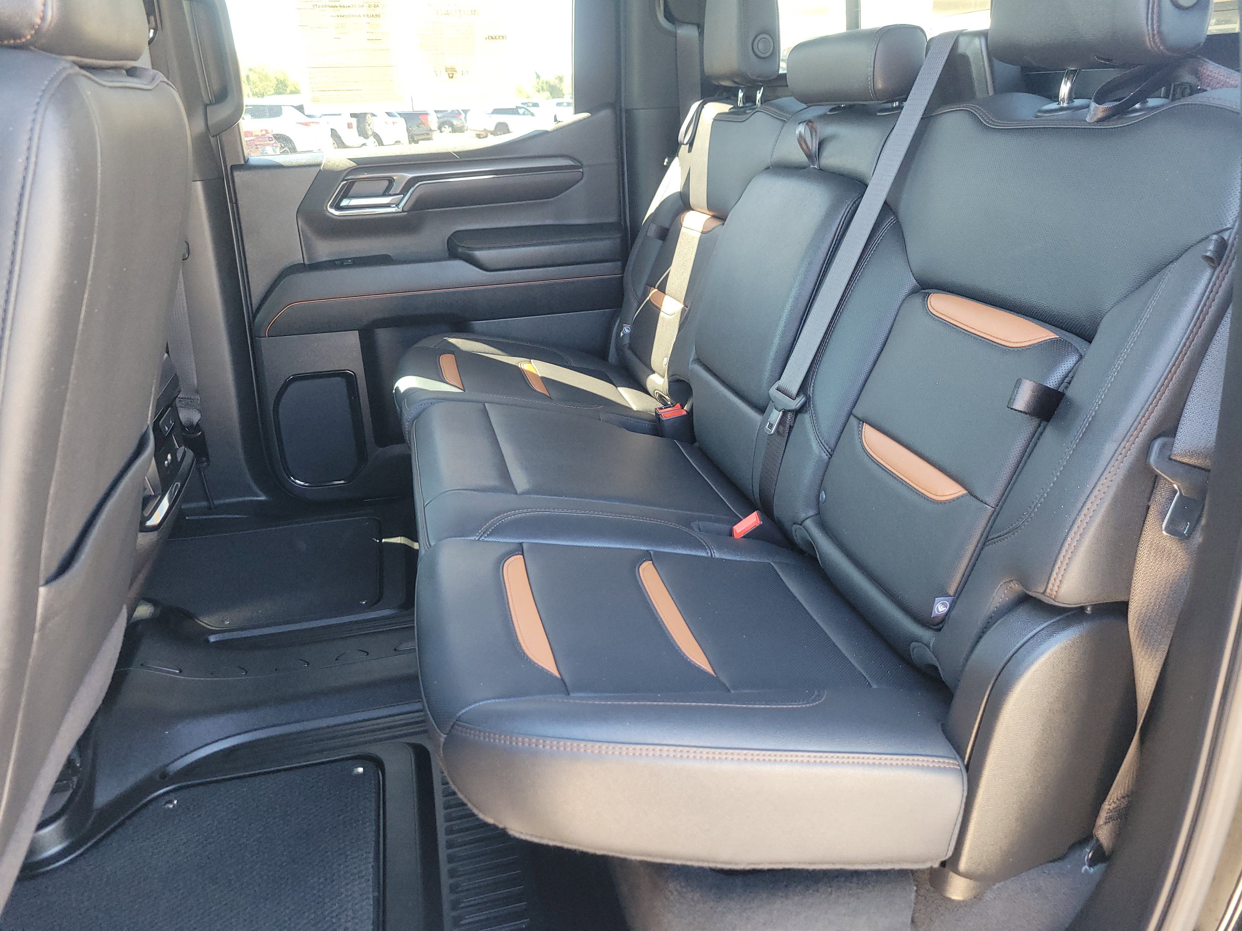 Used 2024 GMC Sierra 1500 AT4 w/ AT4 Preferred Package image 17