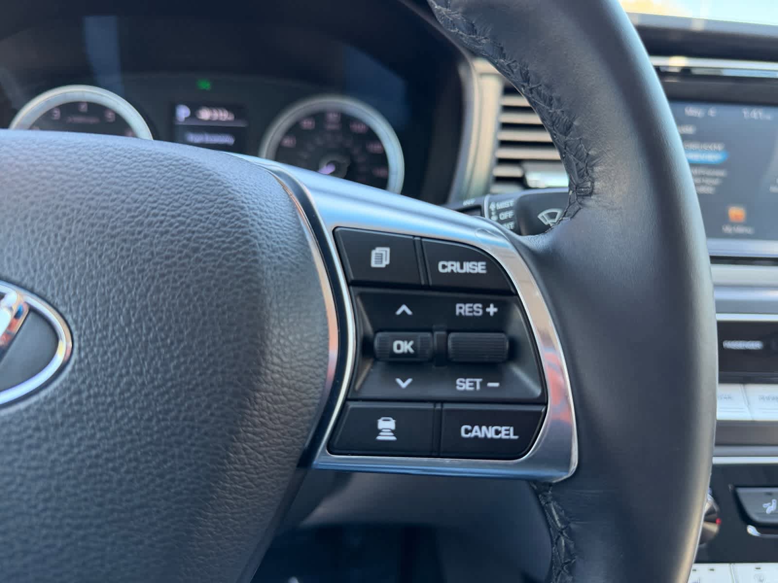 Used 2018 Hyundai Sonata SEL w/ Tech Package 02 FWD image 26