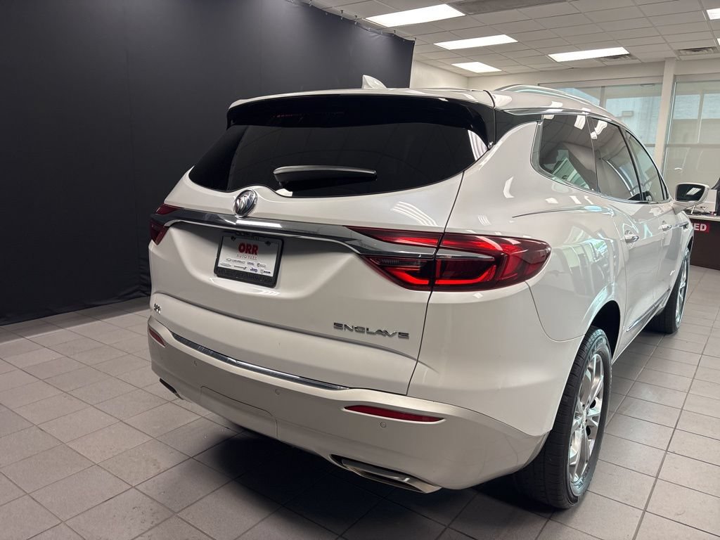 Used 2019 Buick Enclave Avenir w/ Avenir Technology Package FWD image 4