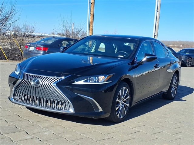 Used 2021 Lexus ES 250 w/ Premium Package image 2
