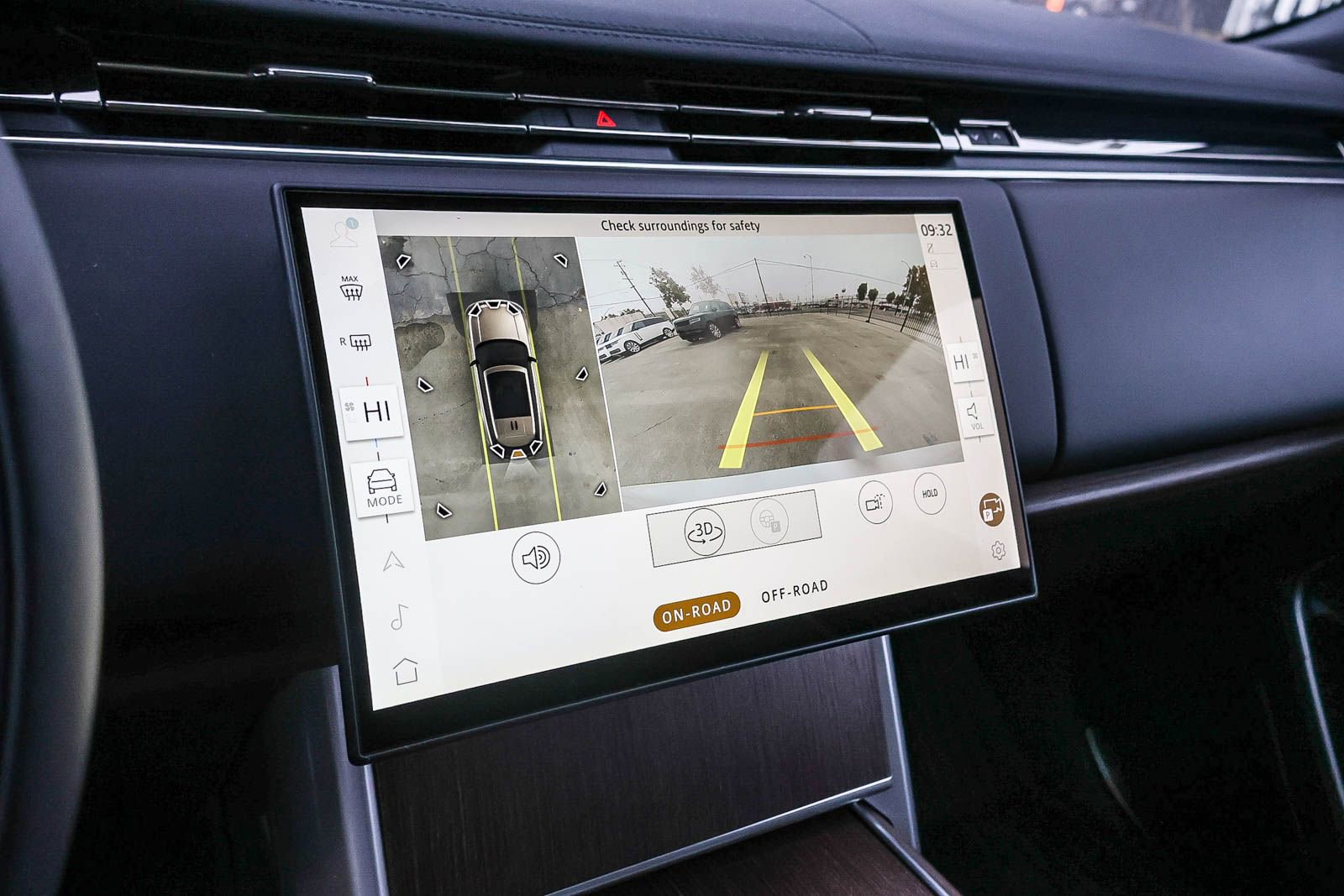 New 2025 Land Rover Range Rover SE AWD/4WD image 31