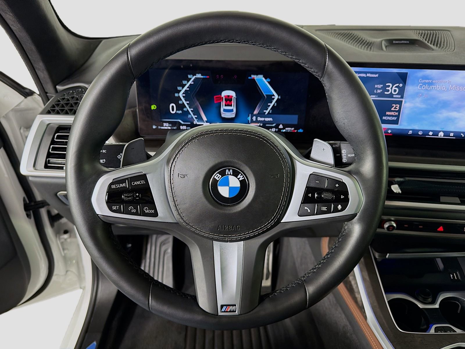 Used 2025 BMW X7 xDrive40i w/ Executive Package image 13