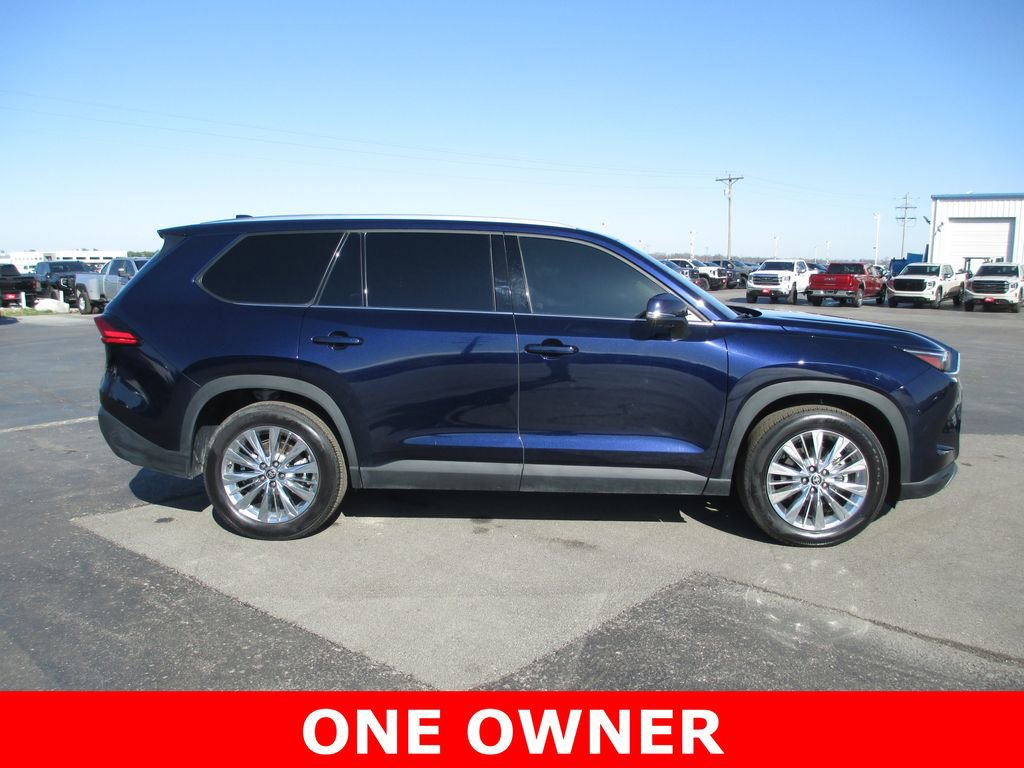Used 2024 Toyota Grand Highlander Platinum image 4