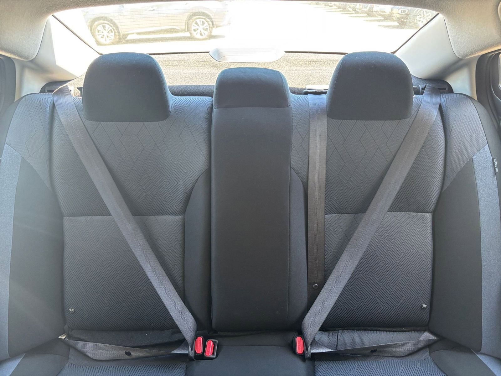 Used 2025 Nissan Versa SV FWD image 38