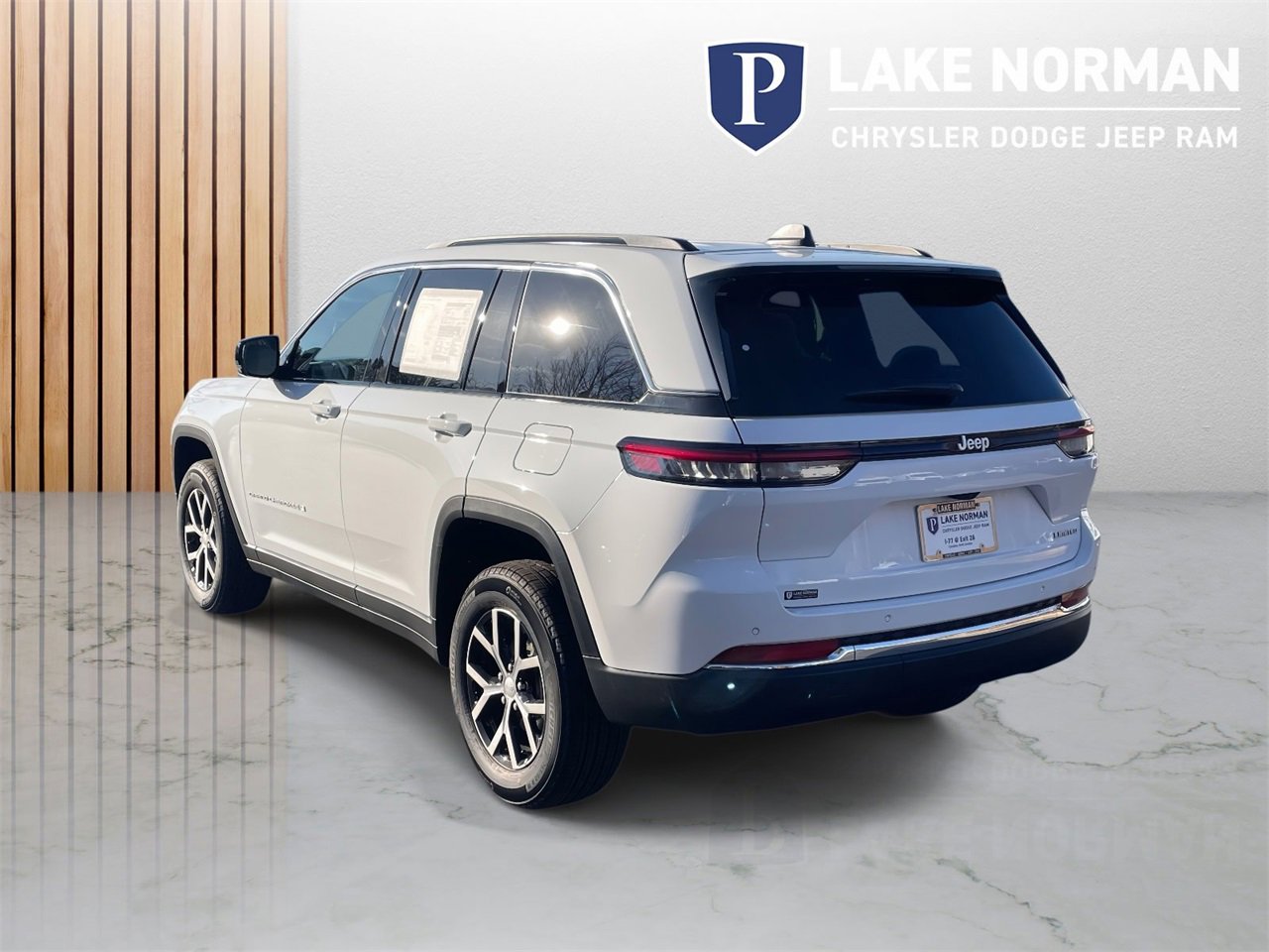 New 2025 Jeep Grand Cherokee Limited image 7