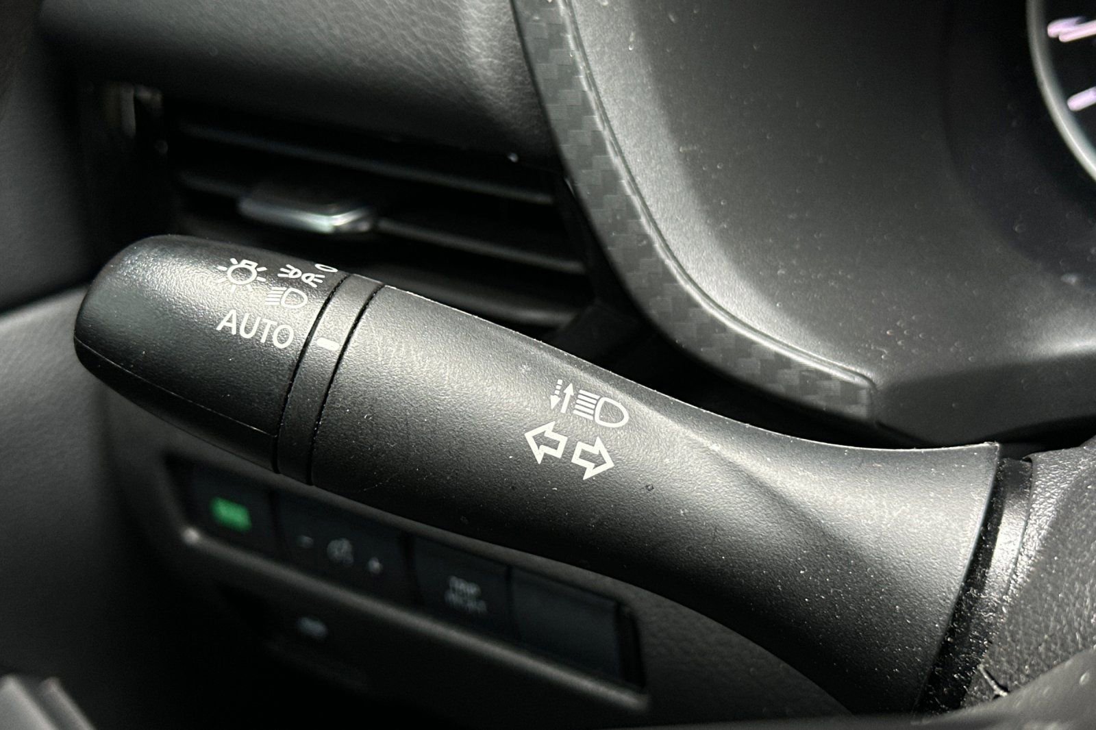 Used 2024 Nissan Sentra SV image 31