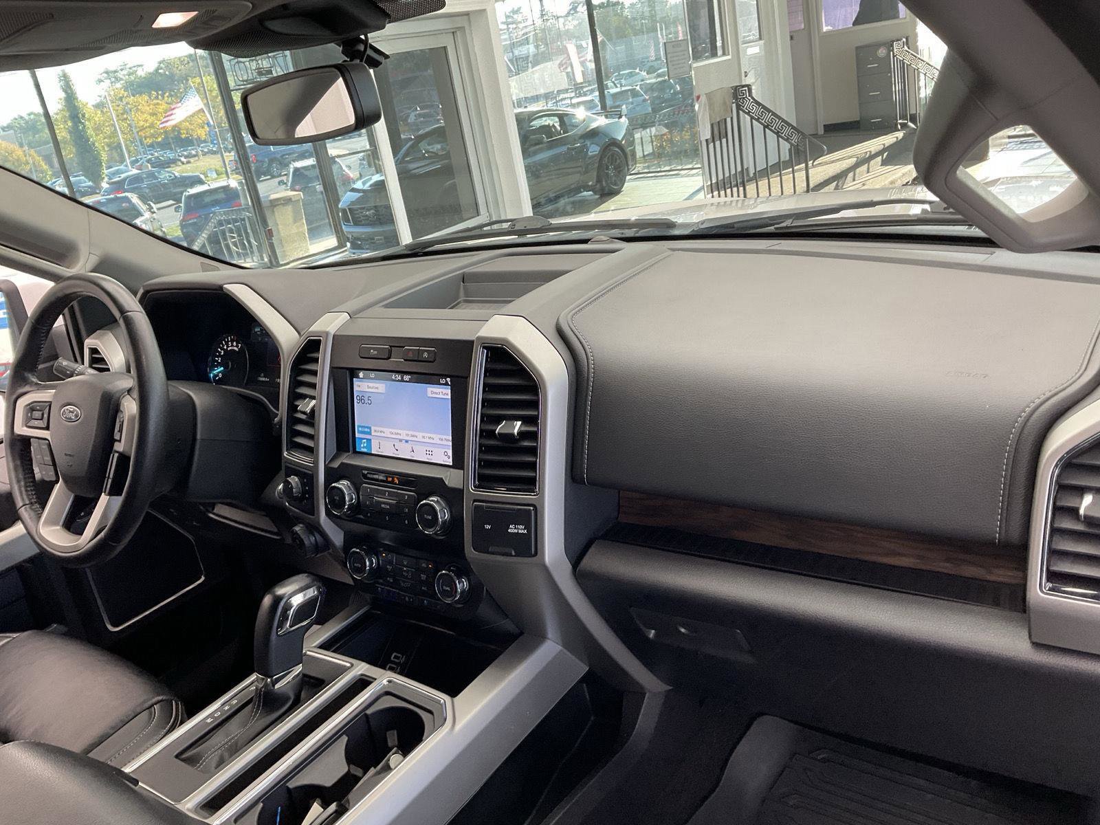 Used 2019 Ford F150 Lariat w/ Trailer Tow Package AWD/4WD image 12