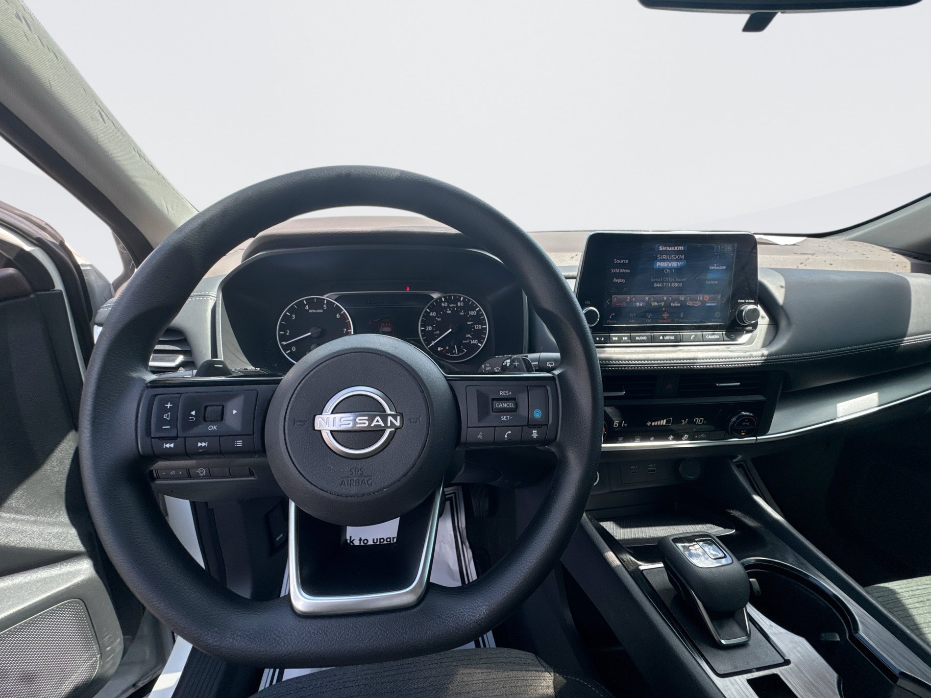 Used 2023 Nissan Rogue SV FWD image 16