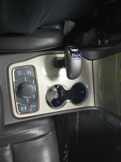 Used 2015 Jeep Grand Cherokee Summit AWD/4WD image 24