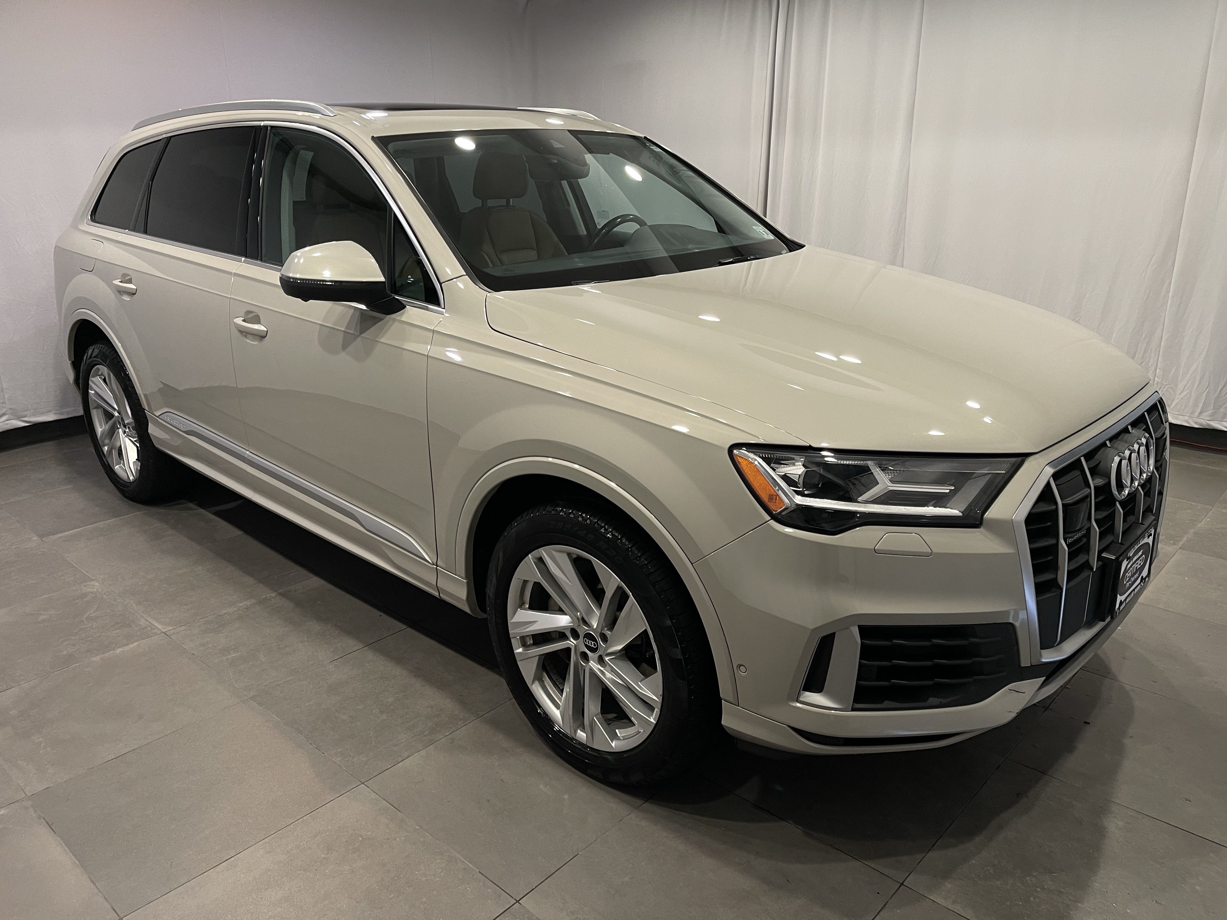 Used 2021 Audi Q7 3.0T Premium Plus w/ Executive Package AWD/4WD image 3