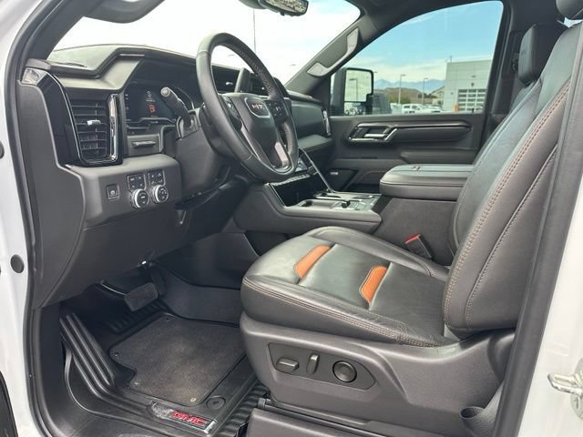 Certified 2025 GMC Sierra 3500 AT4 w/ Technology Package AWD/4WD image 29