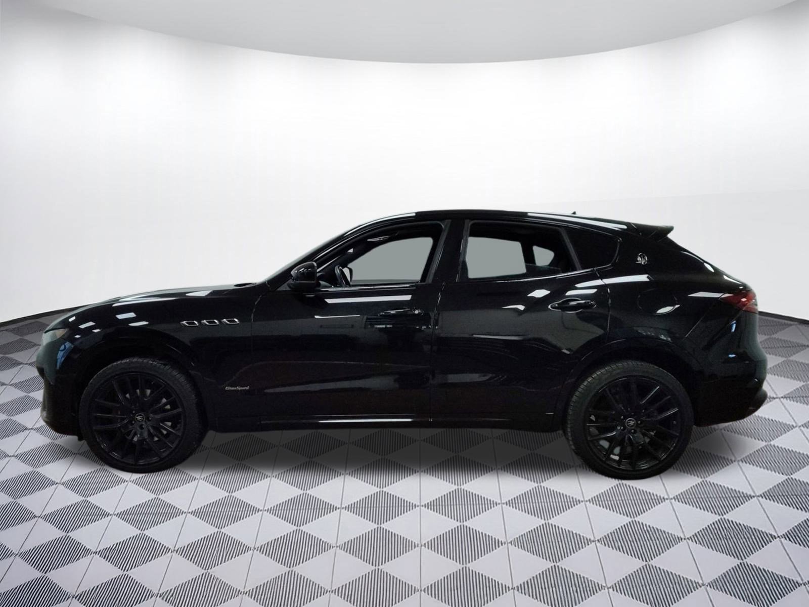Used 2020 Maserati Levante GranSport image 2