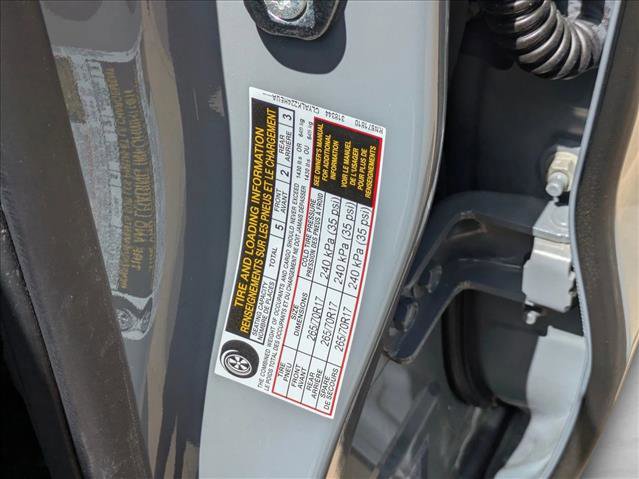 Used 2024 Nissan Frontier Pro-X image 14