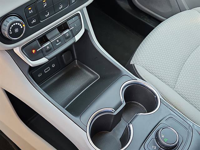 Used 2022 GMC Terrain SLE FWD image 20