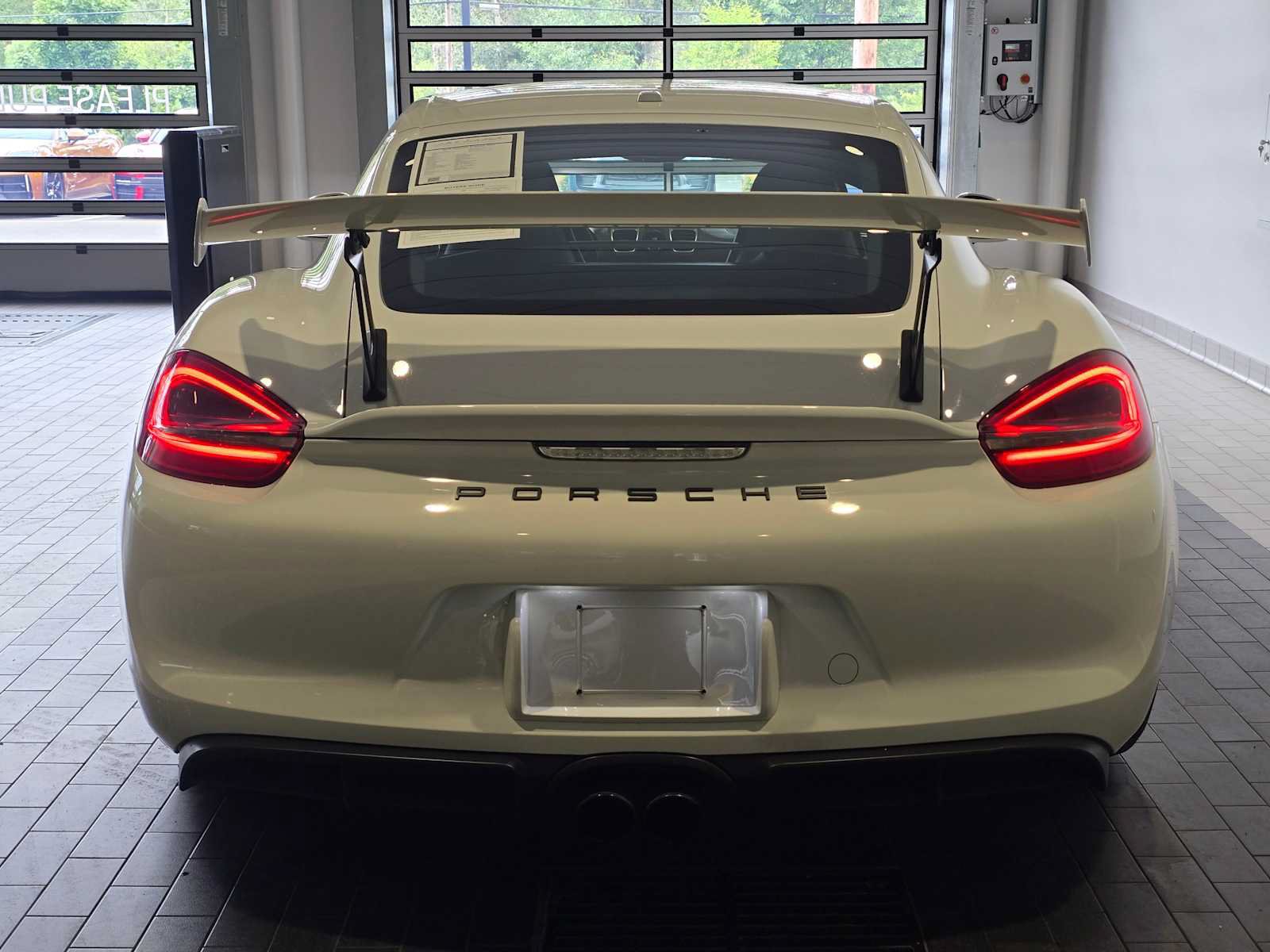 Used 2016 Porsche Cayman GT4 RWD image 6