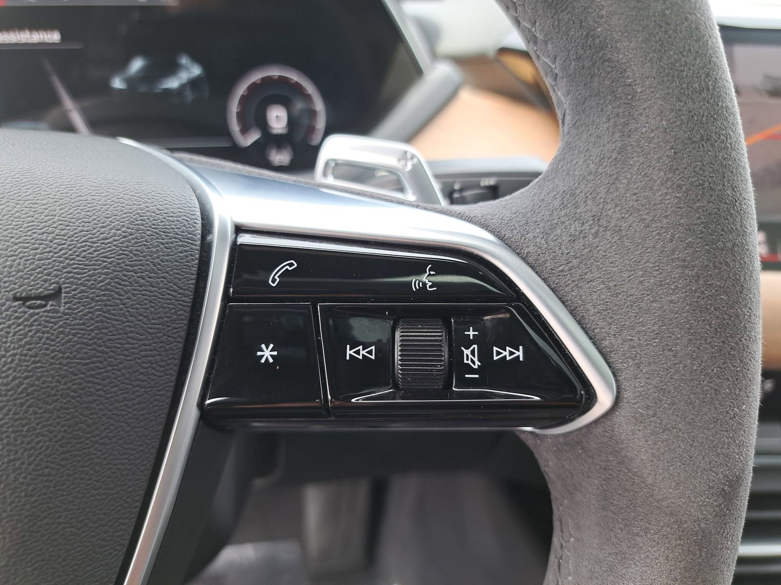 Certified 2023 Audi e-tron GT Prestige w/ Prestige Package image 18