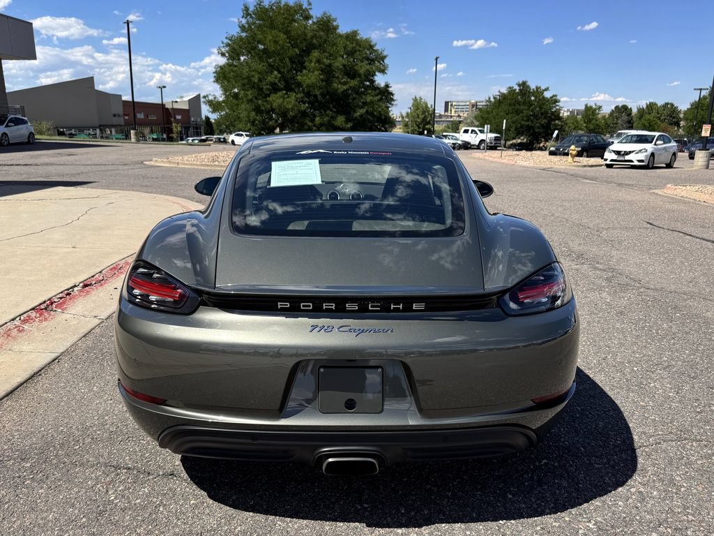 Used 2022 Porsche 718 Cayman w/ Premium Package RWD image 9