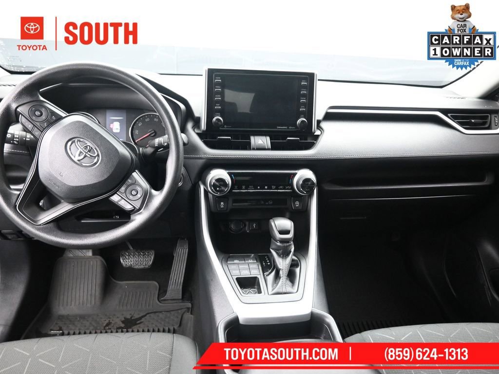 Used 2021 Toyota RAV4 XLE w/ Convenience Package image 10