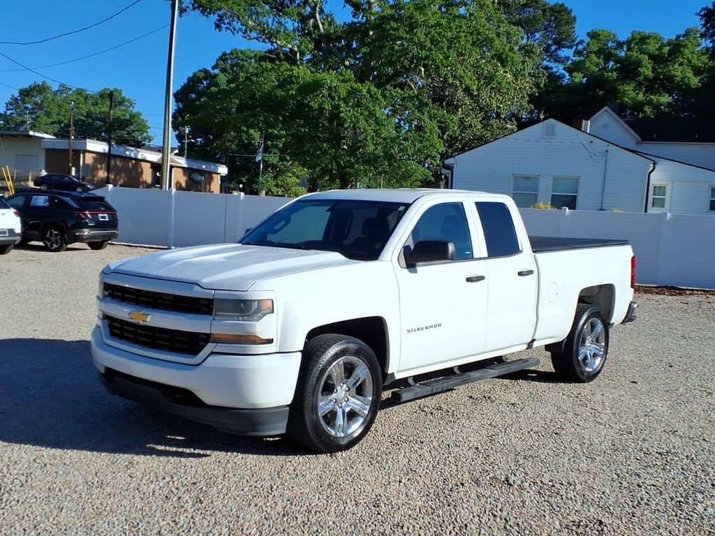Used 2016 Chevrolet Silverado 1500 Custom w/ Custom Convenience Package RWD image 3