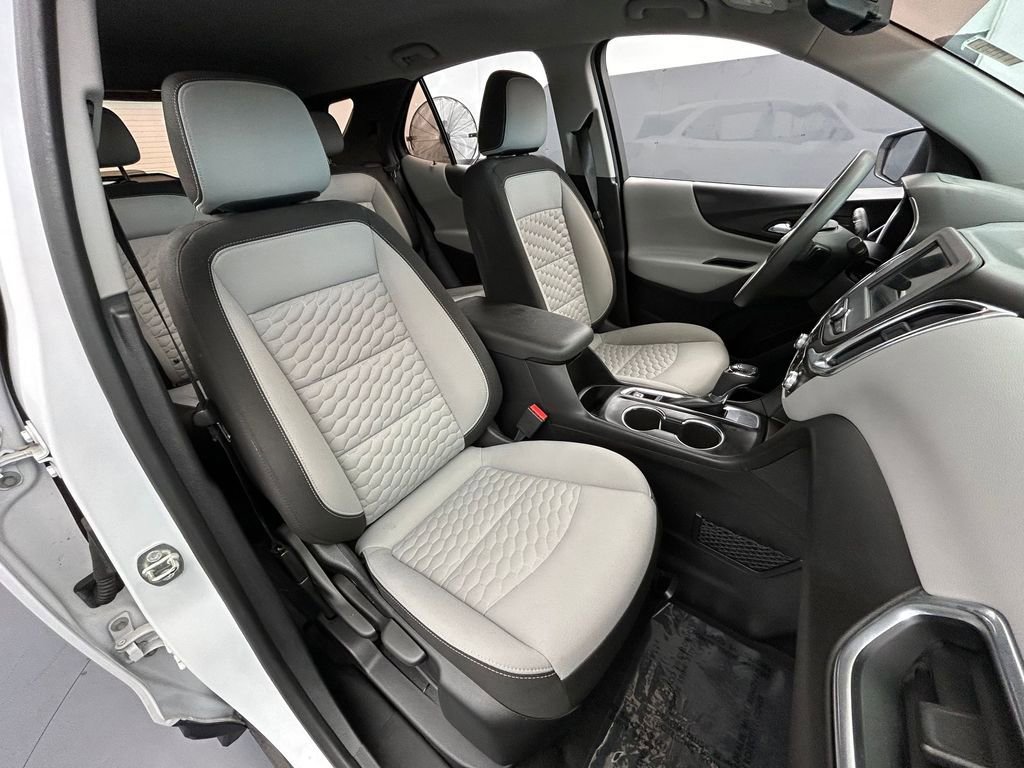 Used 2019 Chevrolet Equinox LS w/ LPO, Floor Liner Package FWD image 40