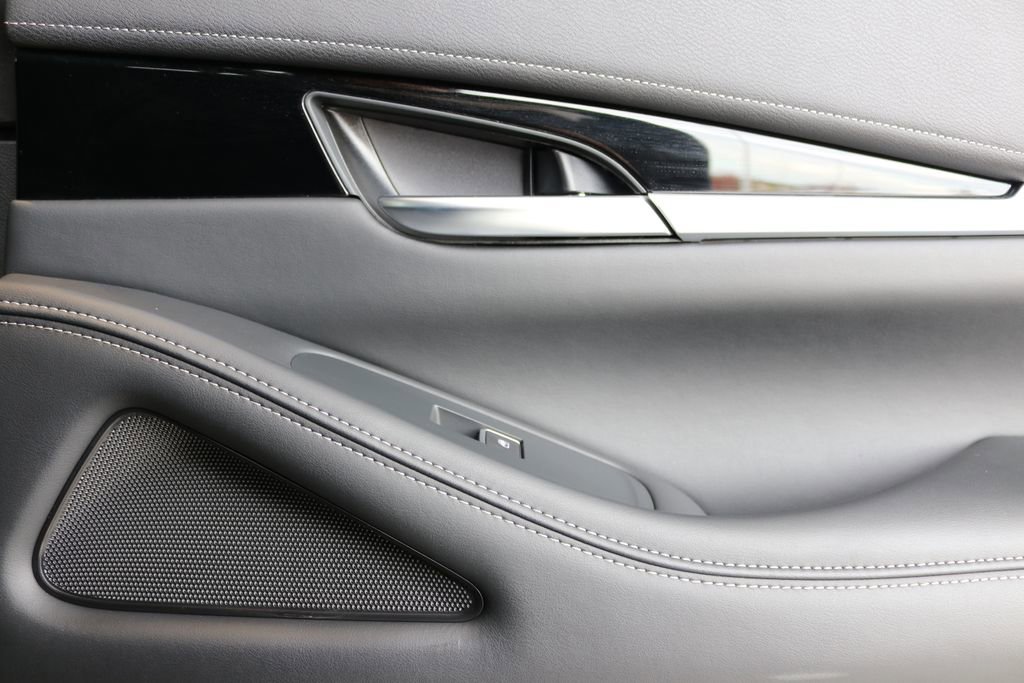 Certified 2025 INFINITI QX60 Pure image 32