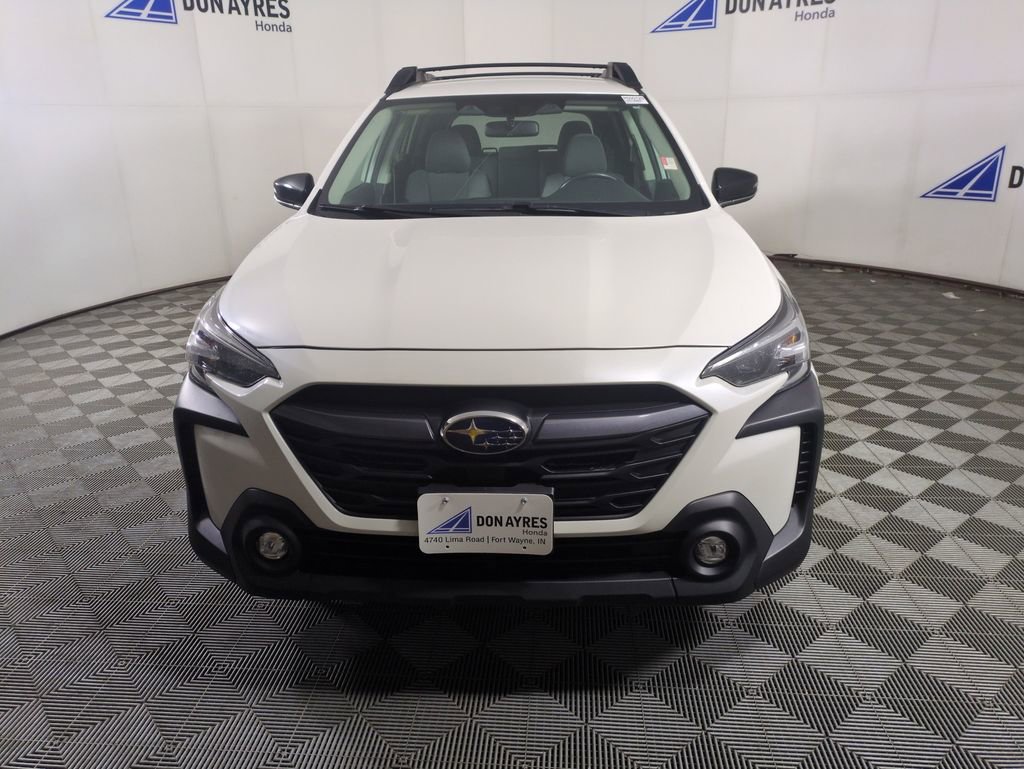 Used 2023 Subaru Outback Premium image 11