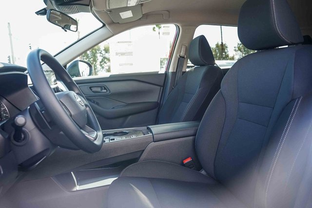 New 2026 Nissan Rogue S image 18