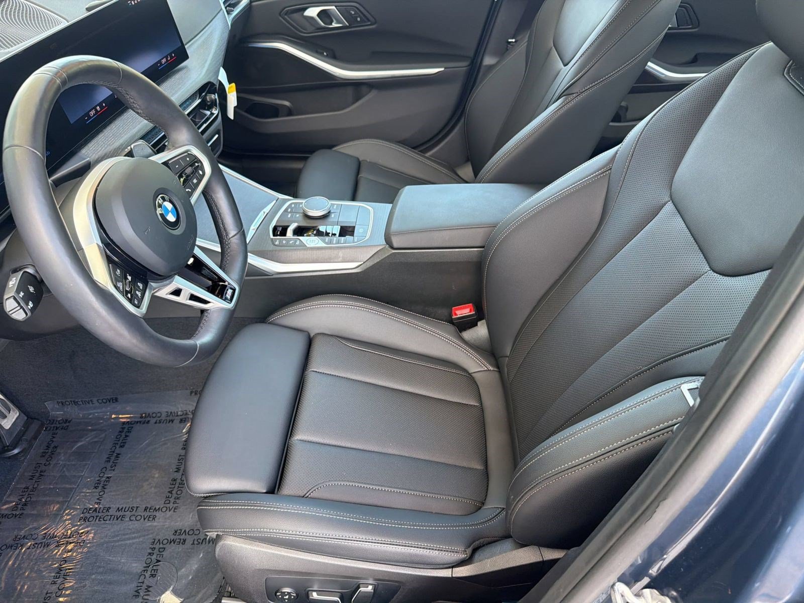 Used 2026 BMW 330i Sedan w/ M Sport Package RWD image 5