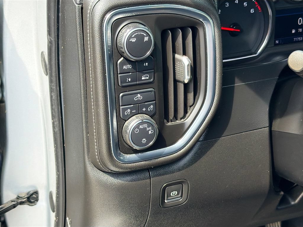 Used 2019 Chevrolet Silverado 1500 LT w/ True North Edition AWD/4WD image 10