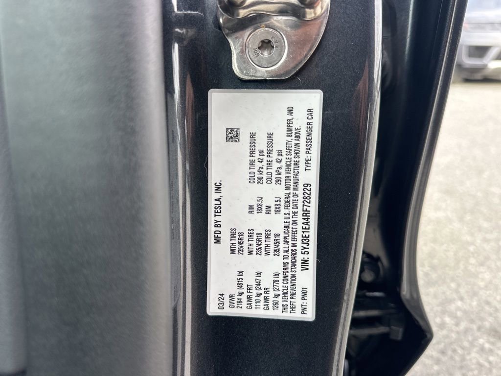Used 2024 Tesla Model 3 Standard Range image 37