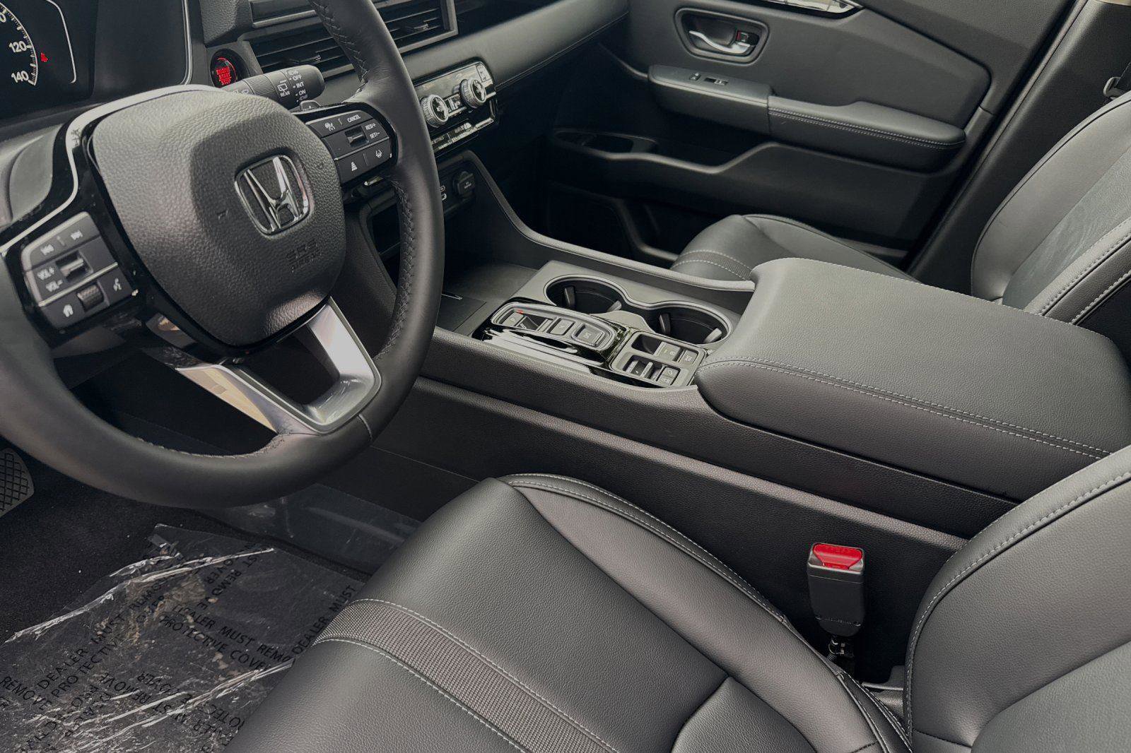 New 2025 Honda Pilot Touring image 10