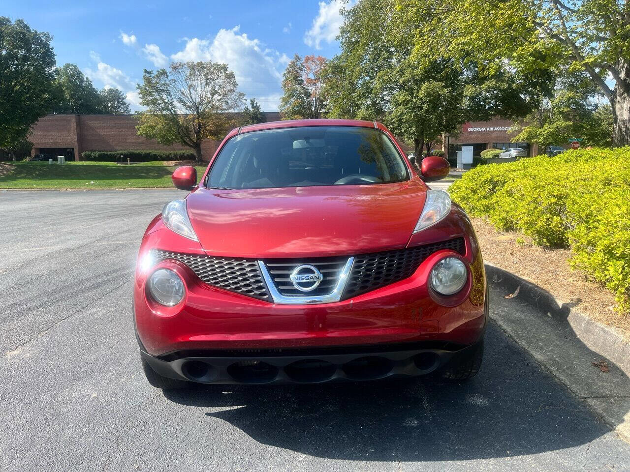 Used 2012 Nissan Juke SV FWD image 3