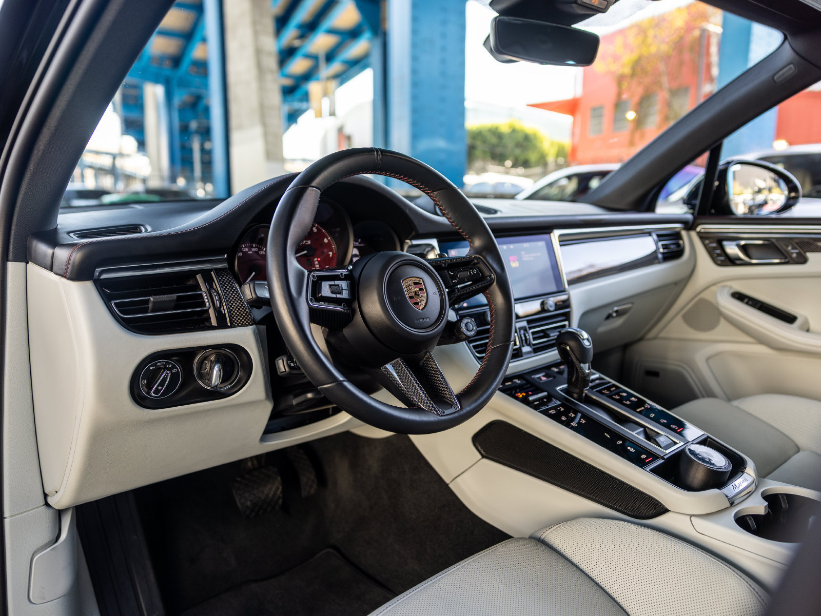 Certified 2024 Porsche Macan GTS AWD/4WD image 4