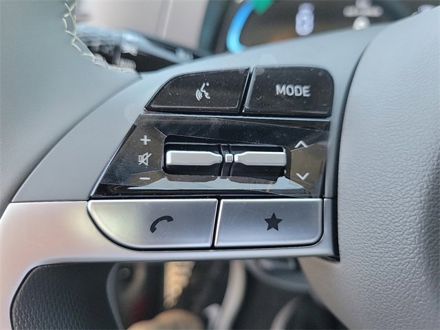 New 2025 Hyundai Elantra Sport FWD image 8