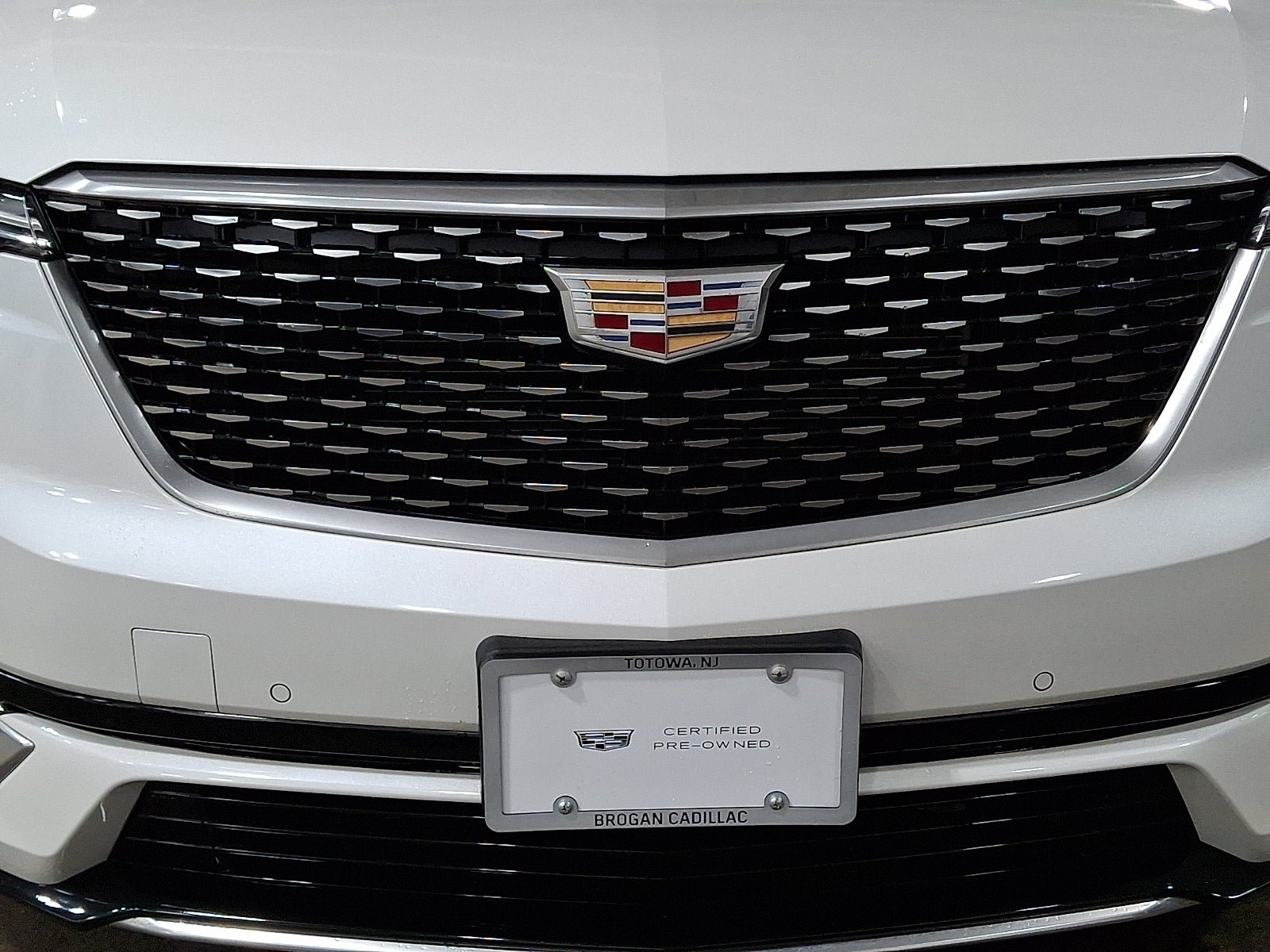 Certified 2023 Cadillac XT6 Premium Luxury AWD/4WD image 9