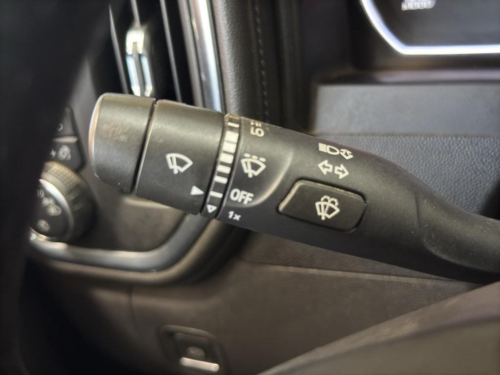 Used 2022 Chevrolet Silverado 1500 RST AWD/4WD image 26