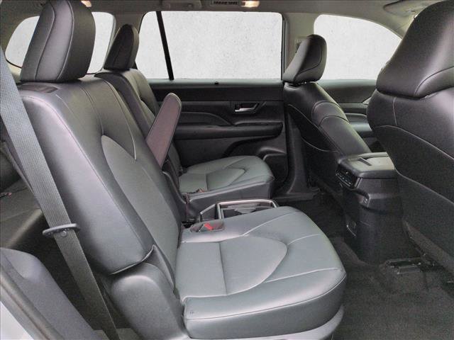 Certified 2025 Toyota Grand Highlander AWD image 21