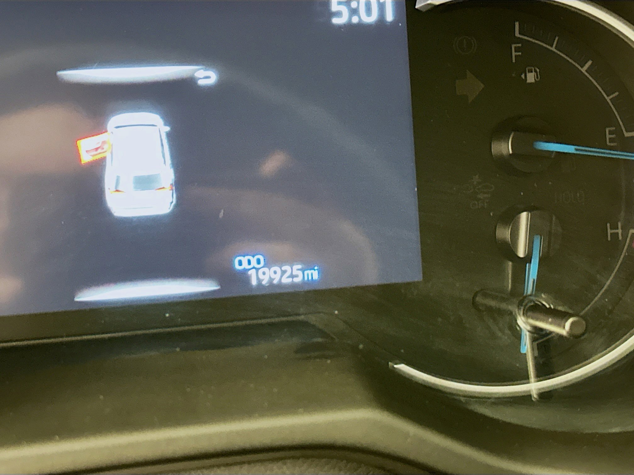 Used 2025 Toyota RAV4 LE image 19