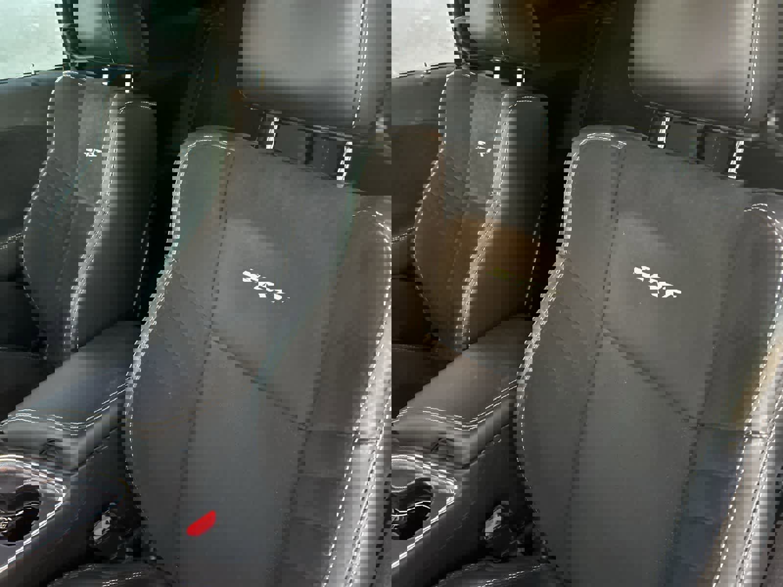 Used 2018 Dodge Challenger SRT w/ Technology Group image 37